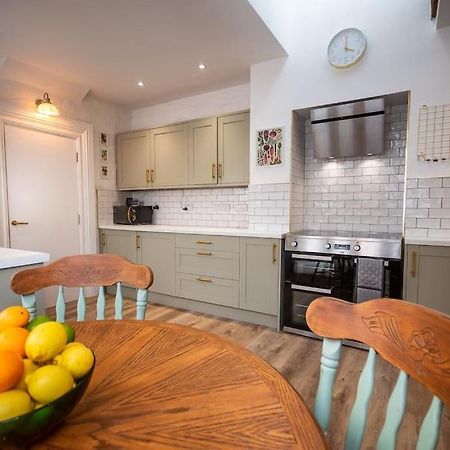 4-Bed Botanical Retreat Villa Plymouth Buitenkant foto
