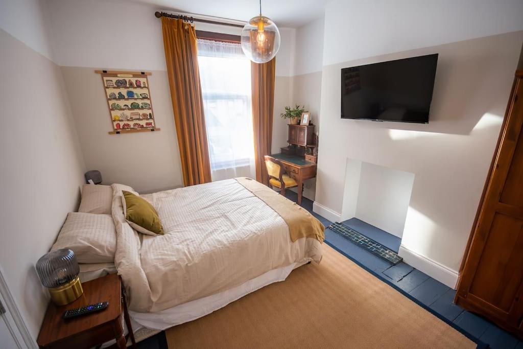 4-Bed Botanical Retreat Villa Plymouth Buitenkant foto