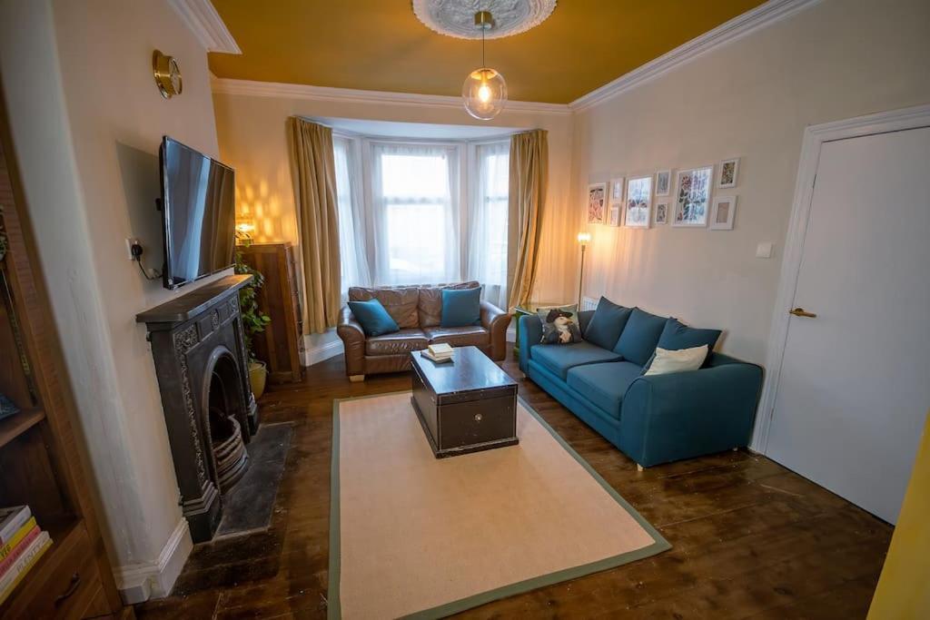 4-Bed Botanical Retreat Villa Plymouth Buitenkant foto